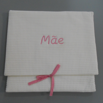 code 050808-RC-B720 - White waffle lingerie purse - "Mãe"/"Mother" - rose embroidery