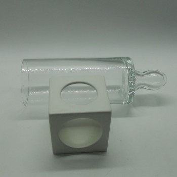 code 002012-BR - Vase in a ceramic stand - White